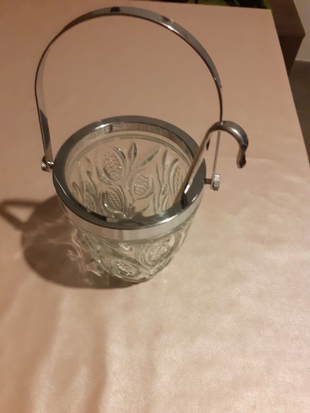 SEAU A GLACONS en cristal avec sa cuill&egrave;re Décoration
