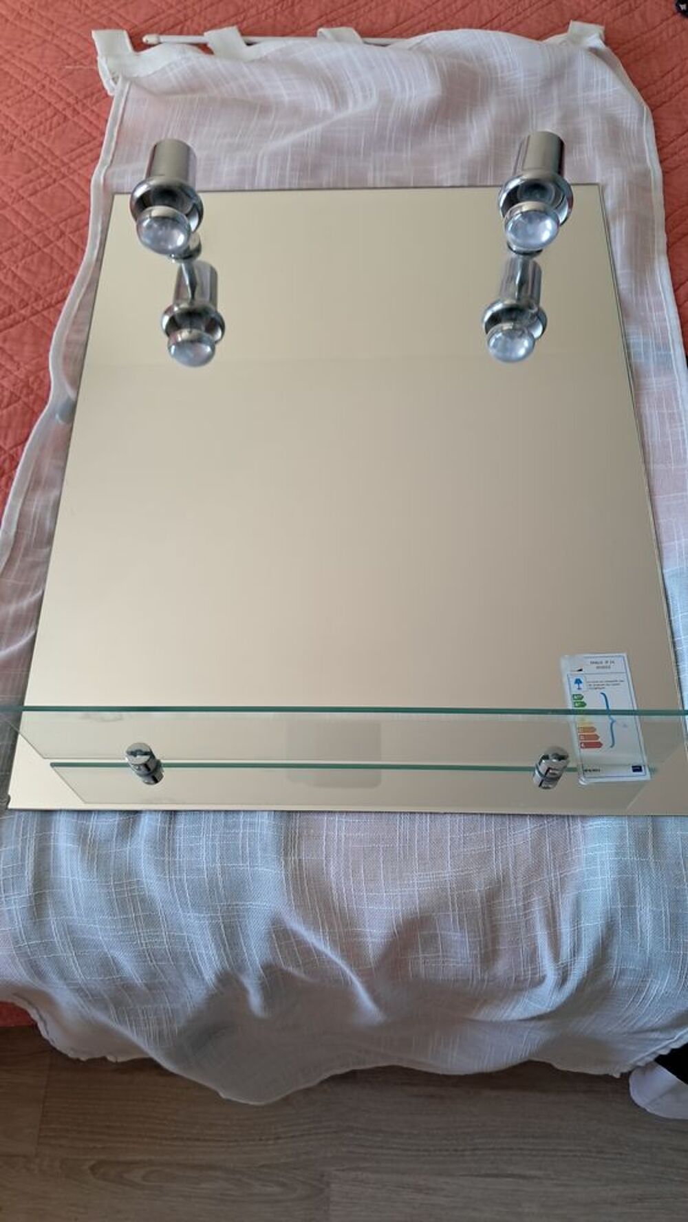 Miroir avec lampes et tablette Décoration