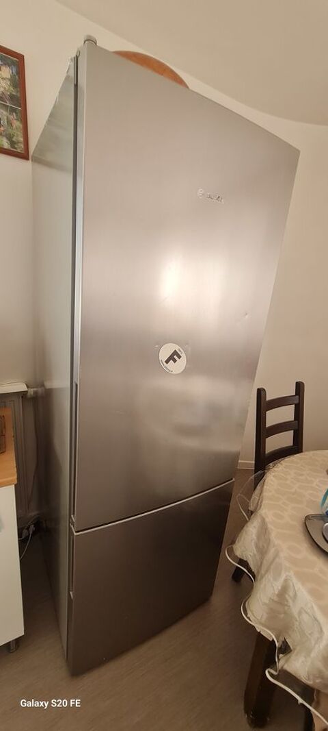Je donne 1Combin� frigo cong�le bosch 108L en �tat de marche 0 Bondy (93)
