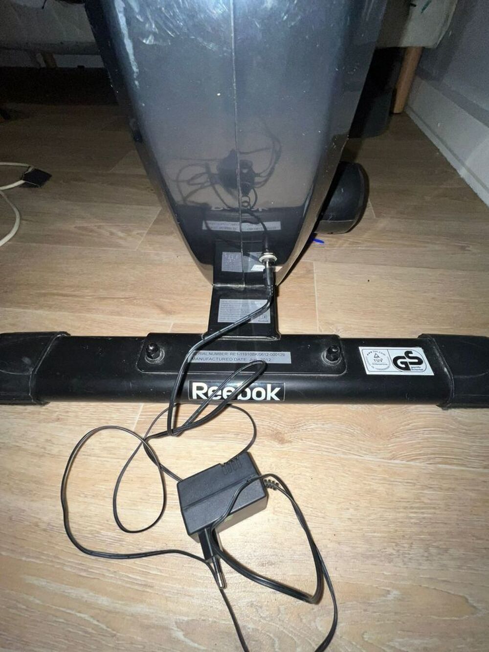v&eacute;lo &eacute;lectrique Reebok Z9 -tr&egrave;s bon &eacute;tat Vélos