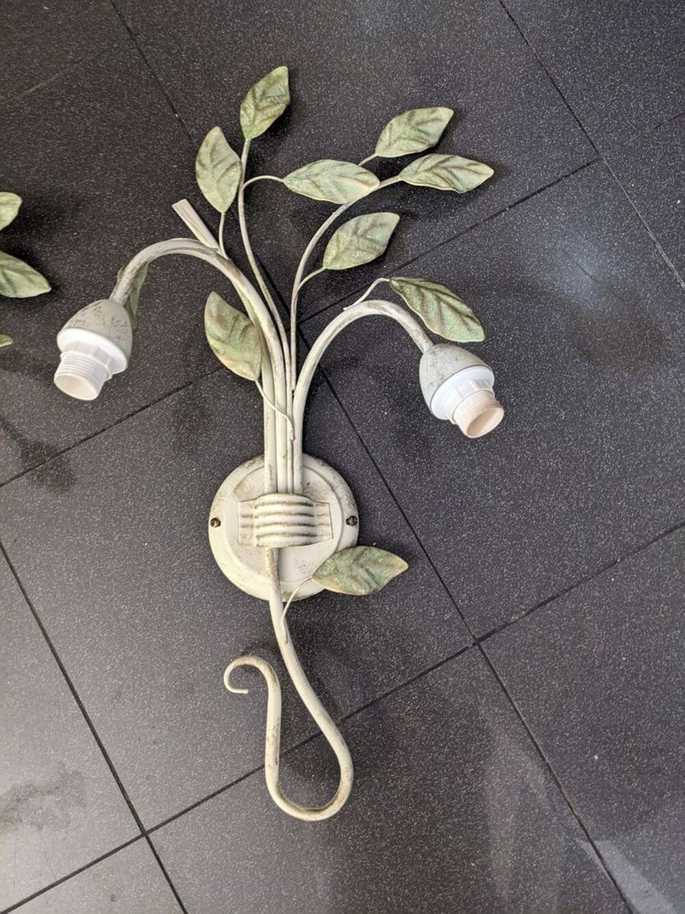 paire de 2 appliques d&eacute;cor de branches.
Frais de port et d'e Décoration