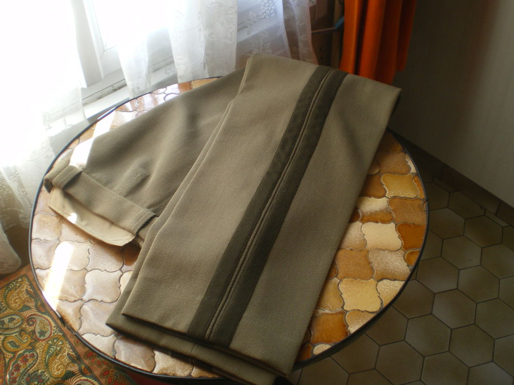 Uniforme complet du 403&deg; R&eacute;giment d'Artillerie. 
