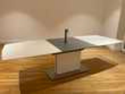 magnifique table design Luxe rallonge int&eacute;gr&eacute; Bo Concept Meubles