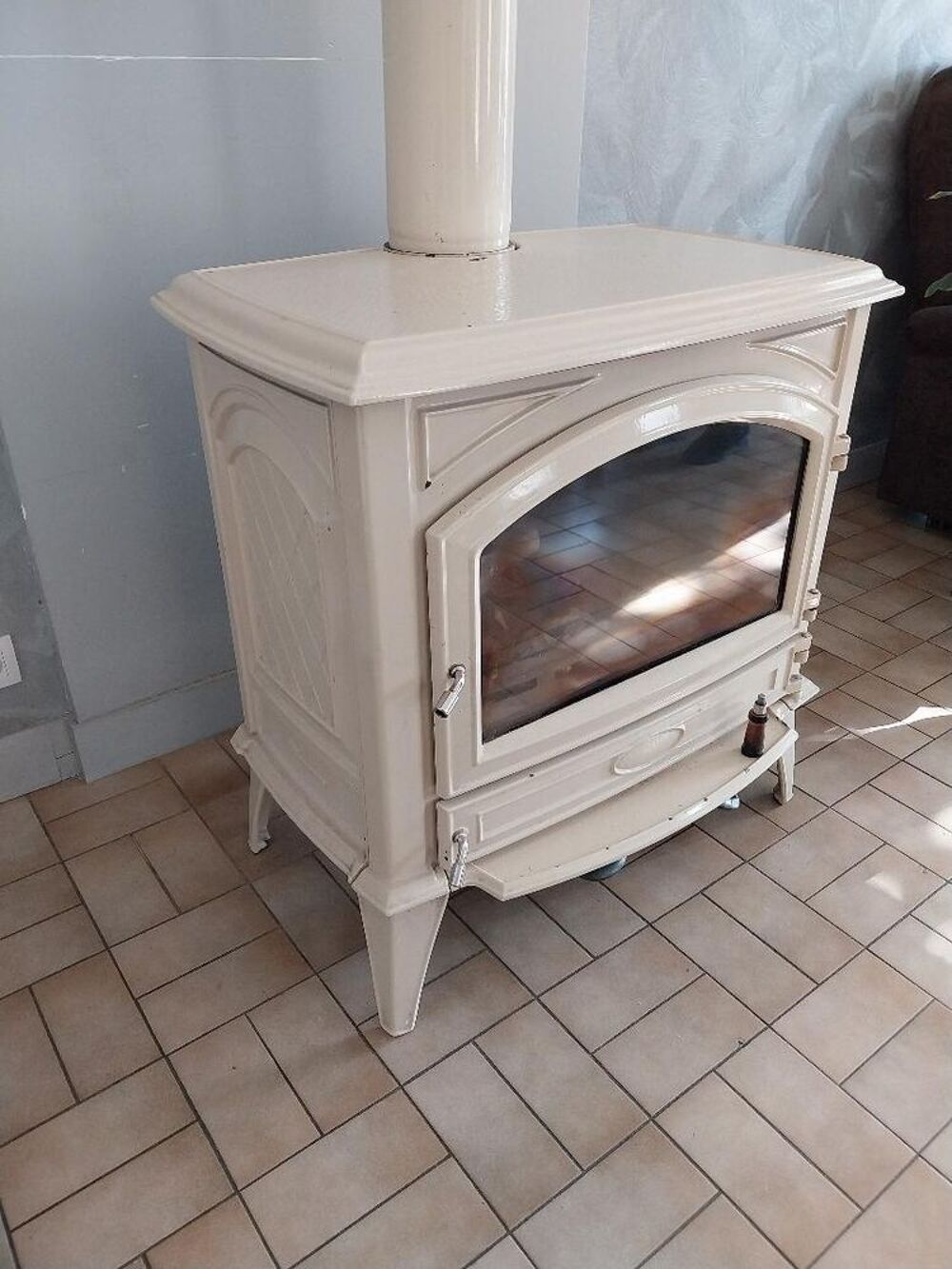 Po&ecirc;le &agrave; bois en fonte 11kW (2010) Meubles