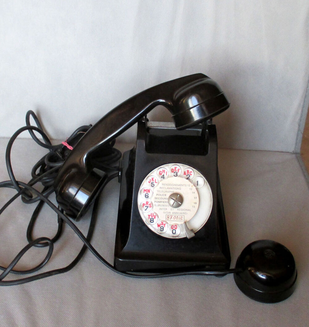 T&eacute;l&eacute;phone U43 bak&eacute;lite (trois mod&egrave;les disponibles) 