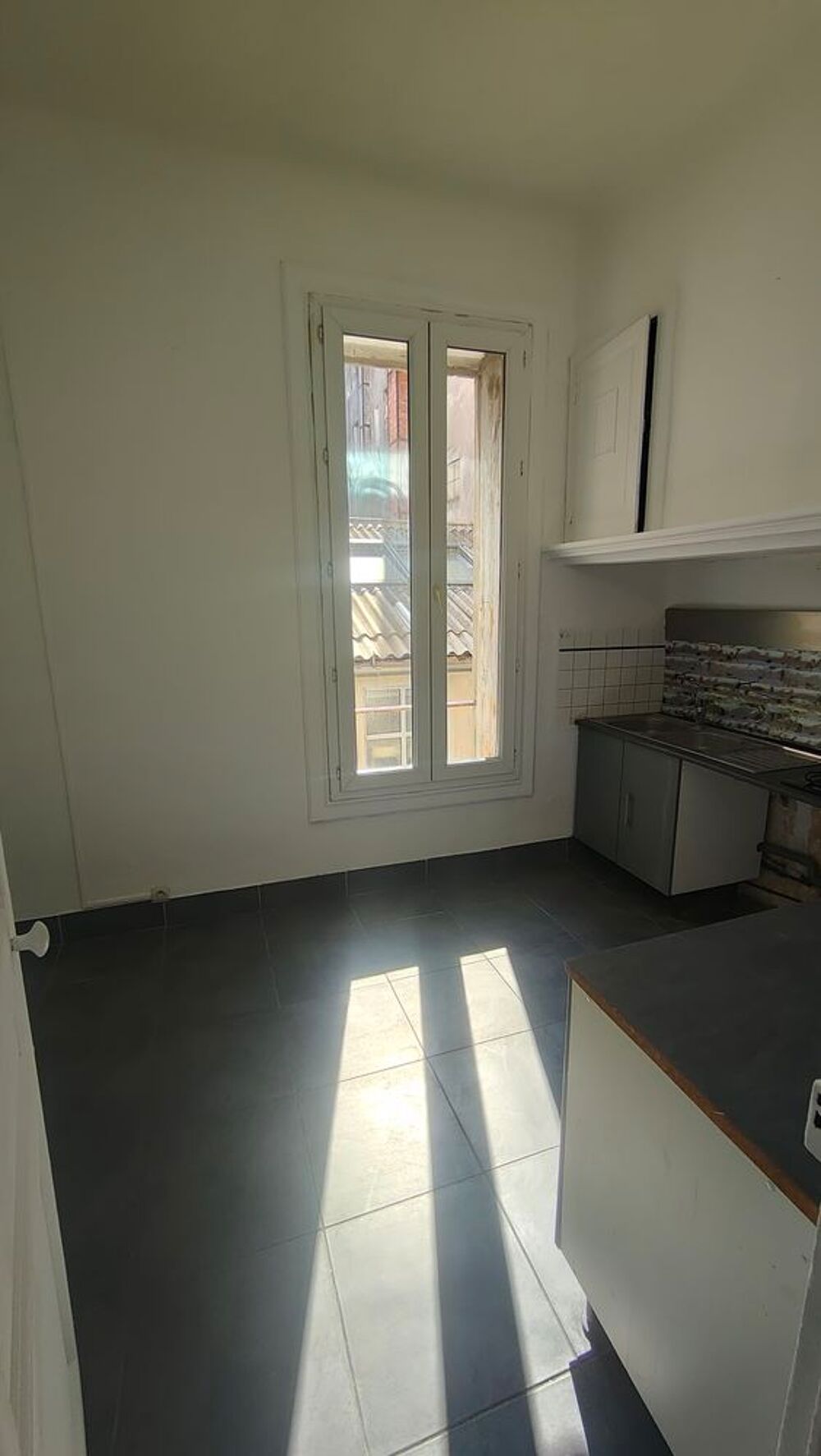 Location Appartement A louer 4 pièces quartier des Halles Laissac Montpellier