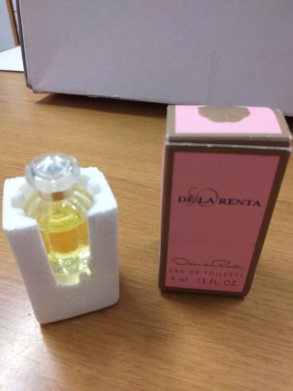 miniatures de parfum pleines avec boites 