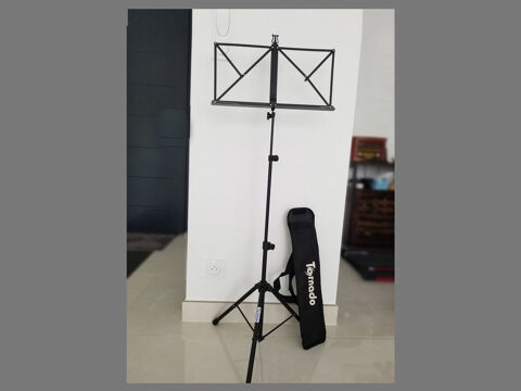 Pupitre musique 0 Saint-Ambroix (30)