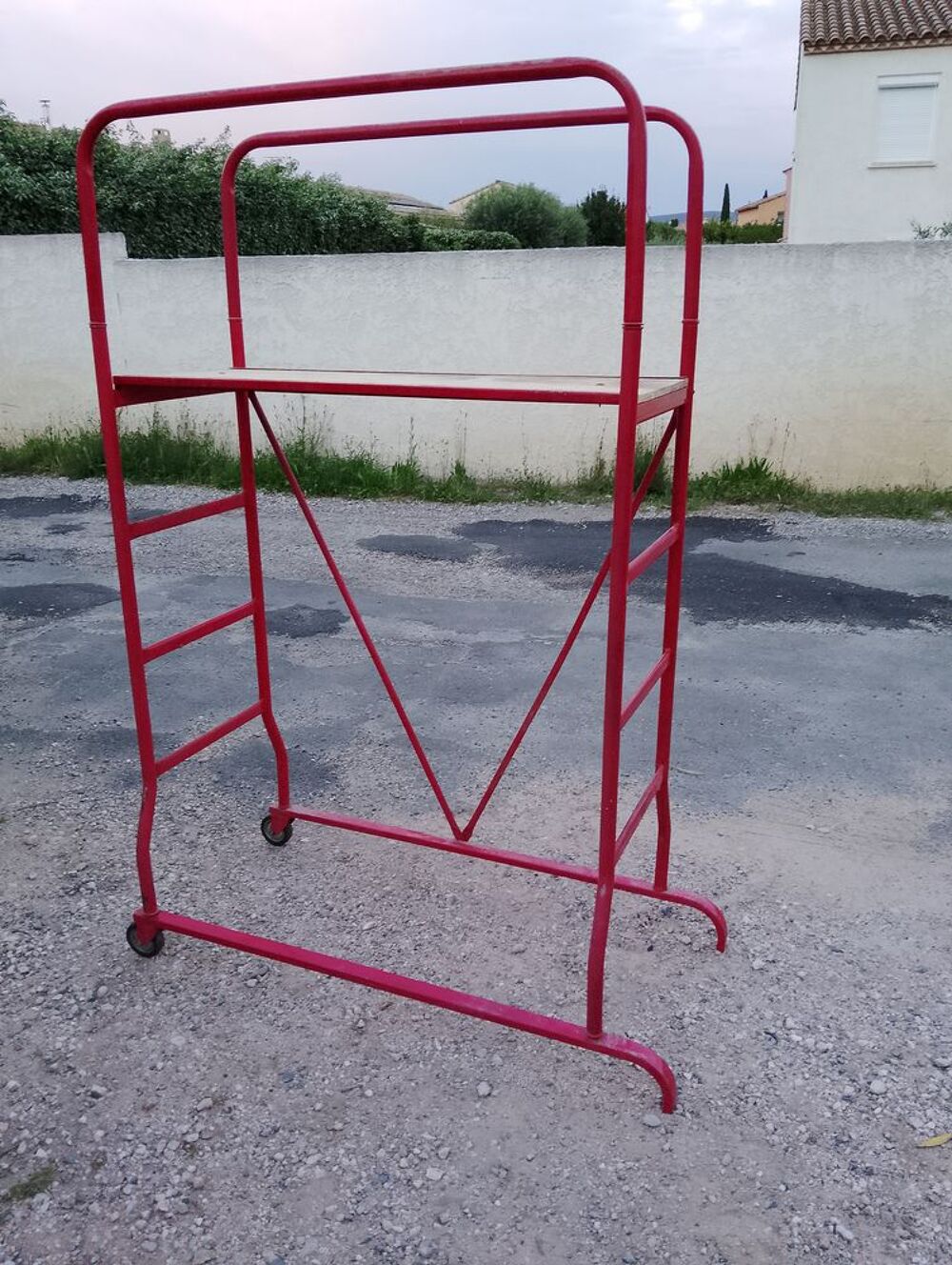&eacute;chafaudage roulant plateau bois structure tubulaire acier Bricolage