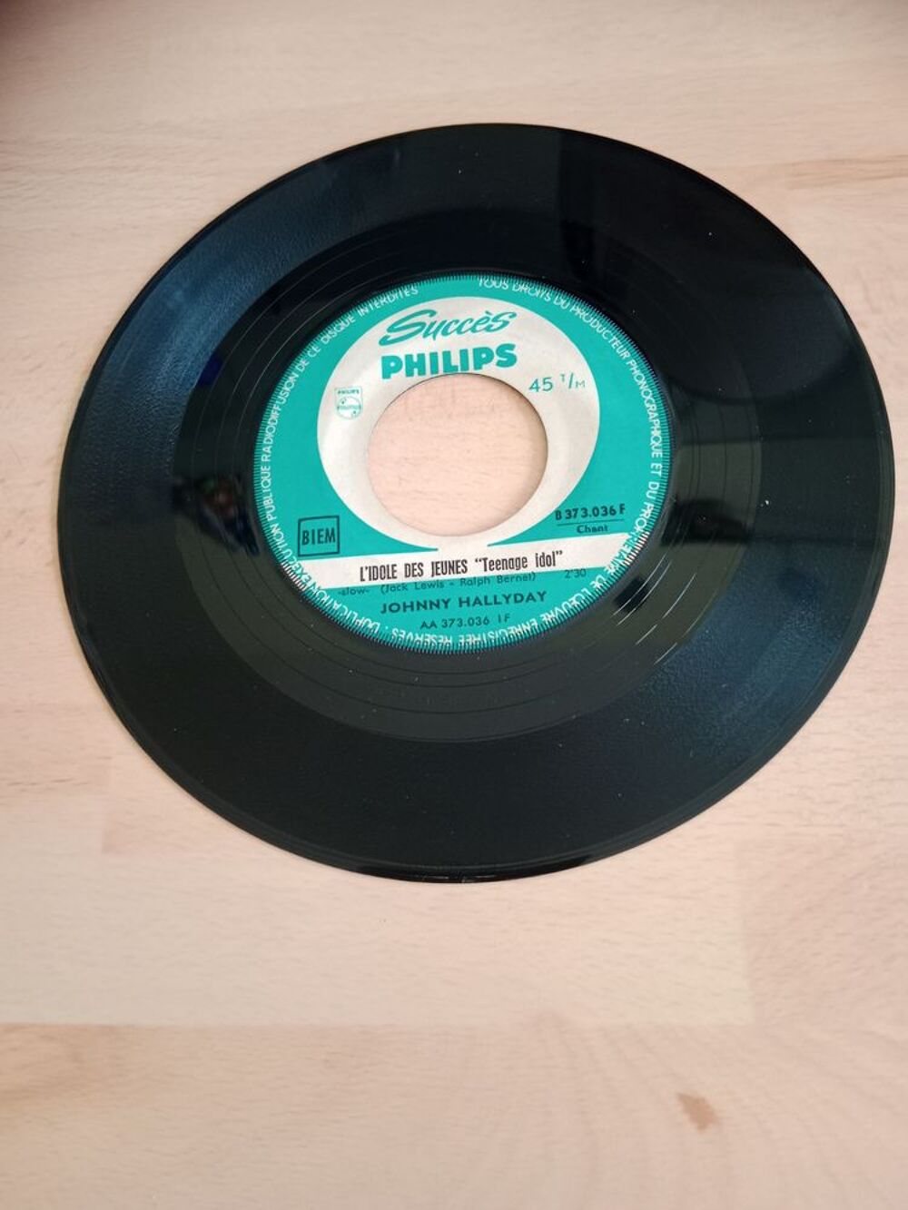 45 tours Johnny Hallyday l'idole des jeunes+ JUKEBOX CD et vinyles