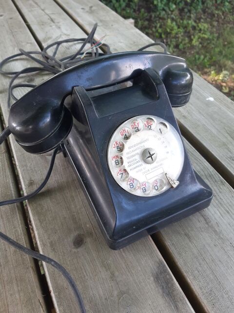 Téléphone vintage 20 Boutiers-Saint-Trojan (16)