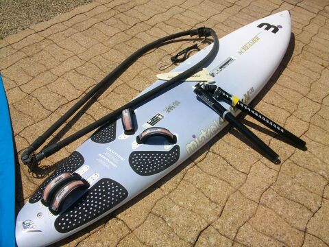 PLANCHE MISTRAL SCREAMER 
VOILE GASTRA 5 M2
VOLE BIC 5,70 M2 0 Saint-Andr-sur-Vieux-Jonc (01)
