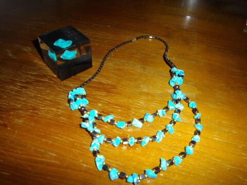 collier turquoise 0 Septmes-les-Vallons (13)