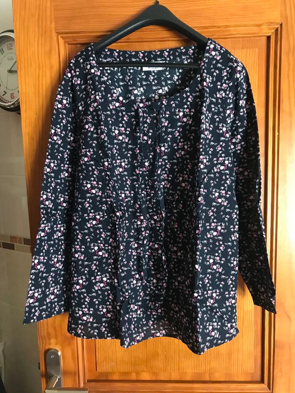chemisier femme manches longues " Yessica " couleur Vêtements