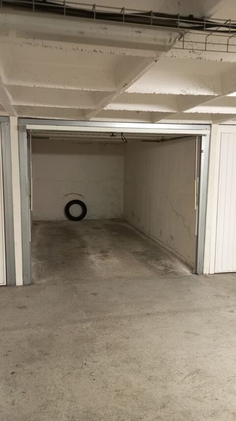  Parking / Garage � louer 12 m�