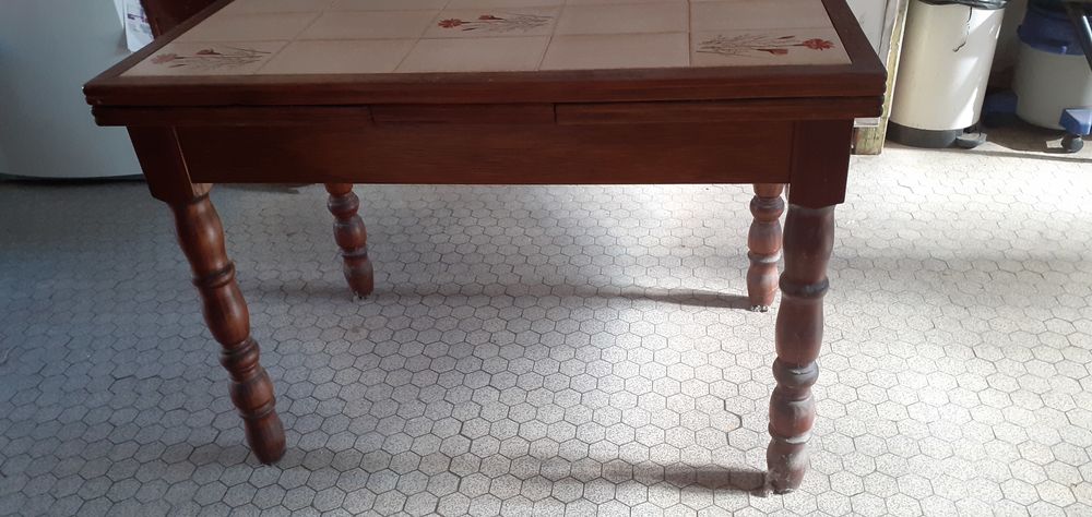 TABLE Meubles