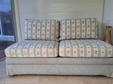 canape 2 places 50 Saint-Vincent-de-Paul (40)