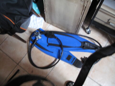 TENUE de plong� avec sac et accessoires 0 Marseille 12 (13)