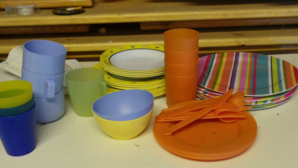 VAISSELLE DE CAMPING Electroménager
