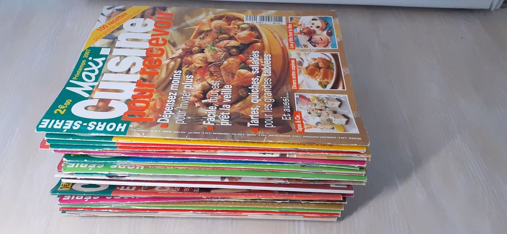 Lot de 35 Livres/Magazines "Recettes Cuisine Diverses" Livres et BD