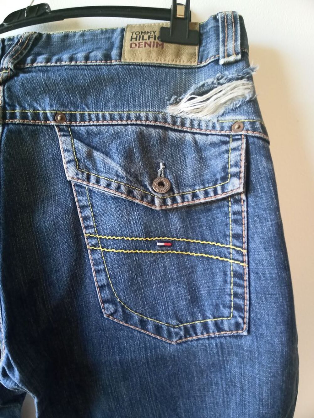 Jeans Tommy Hilfiger taille 44 Vêtements