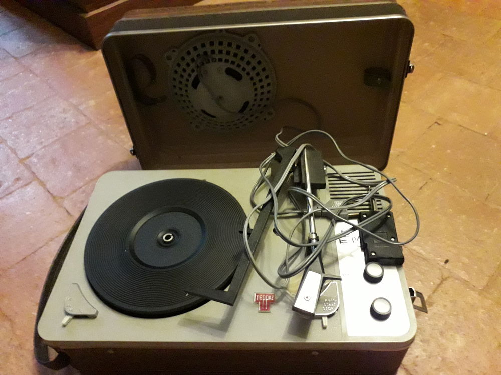 Vieux tourne disque Photos/Video/TV