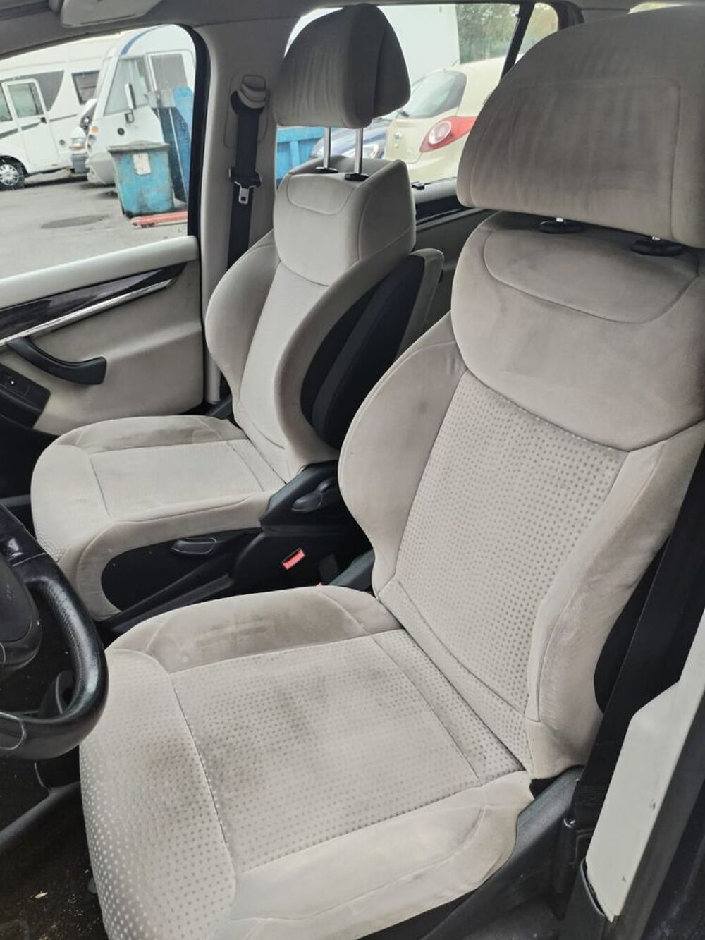 Grand C4 Picasso HDi 138 FAP Pack Ambiance BMP6 2007 occasion 28100 Dreux