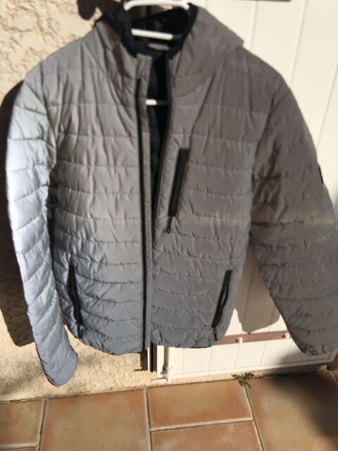 Veste à capuche BERSHKA argent taille M/L 30 Rognac (13)