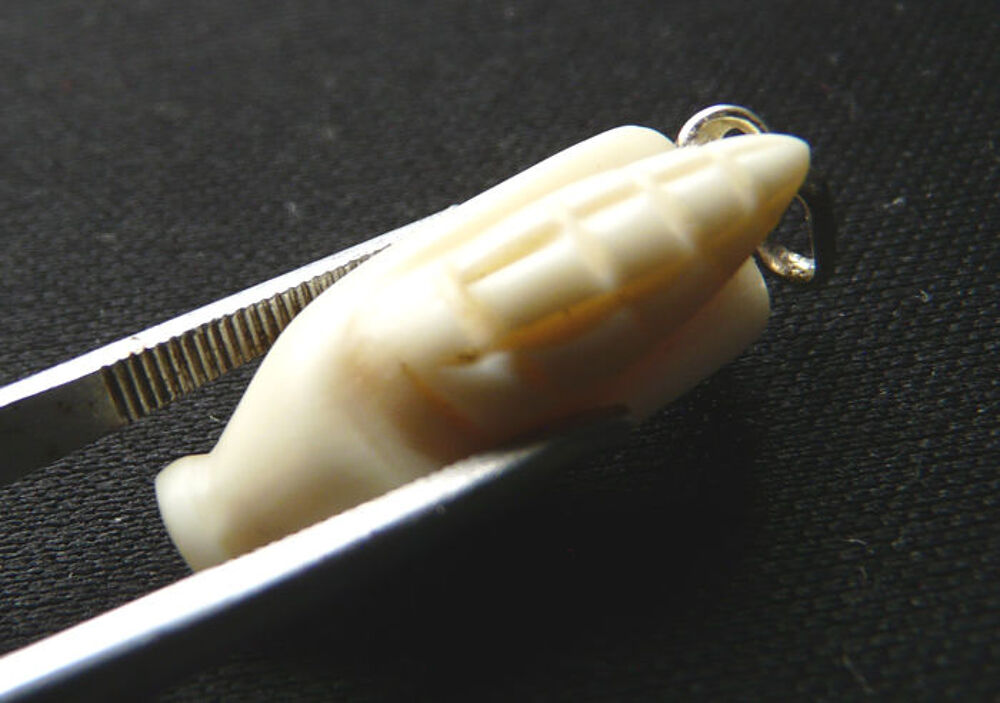 Pendentif Ivoire avec Epi de Ma&iuml;s - Vintage ancien ann&eacute;es 50 Bijoux et montres