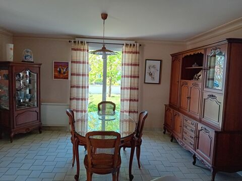 SALLE A MANGER COMPLETE 0 Les Herbiers (85)