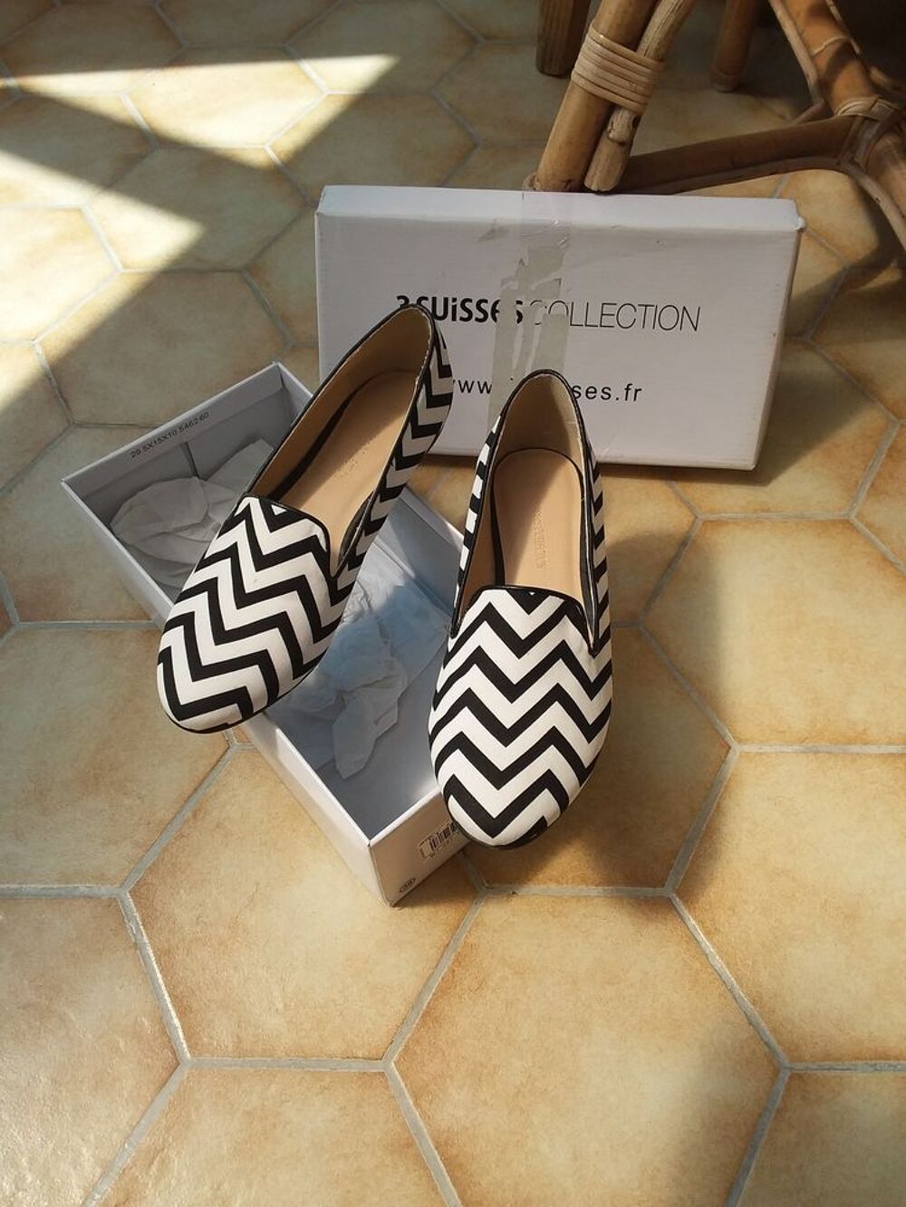 Mocassins noir et blanc taille 39 Chaussures