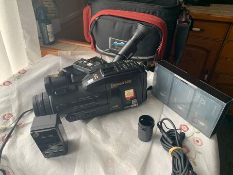 camera JVC 500 La Plaine St Denis (93)