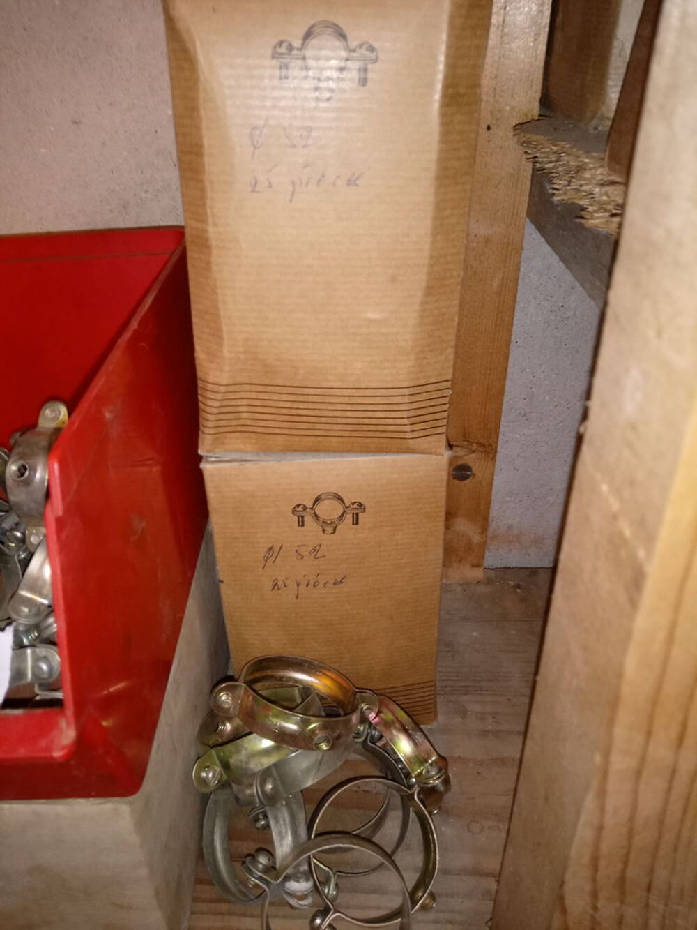Colliers Atlas &agrave; embase taraude pour tuyaux cuivre plomberie Bricolage