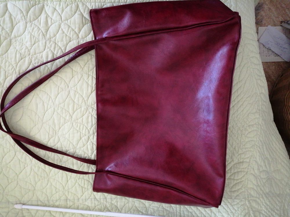 sac &agrave; main grenat Maroquinerie