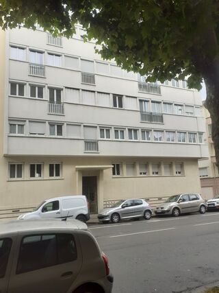  Appartement à louer 1 pièce 28 m²