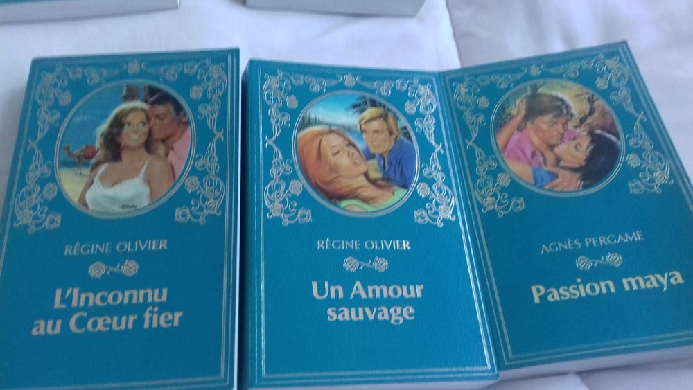 ROMANS A L'EAU DE ROSE Livres et BD