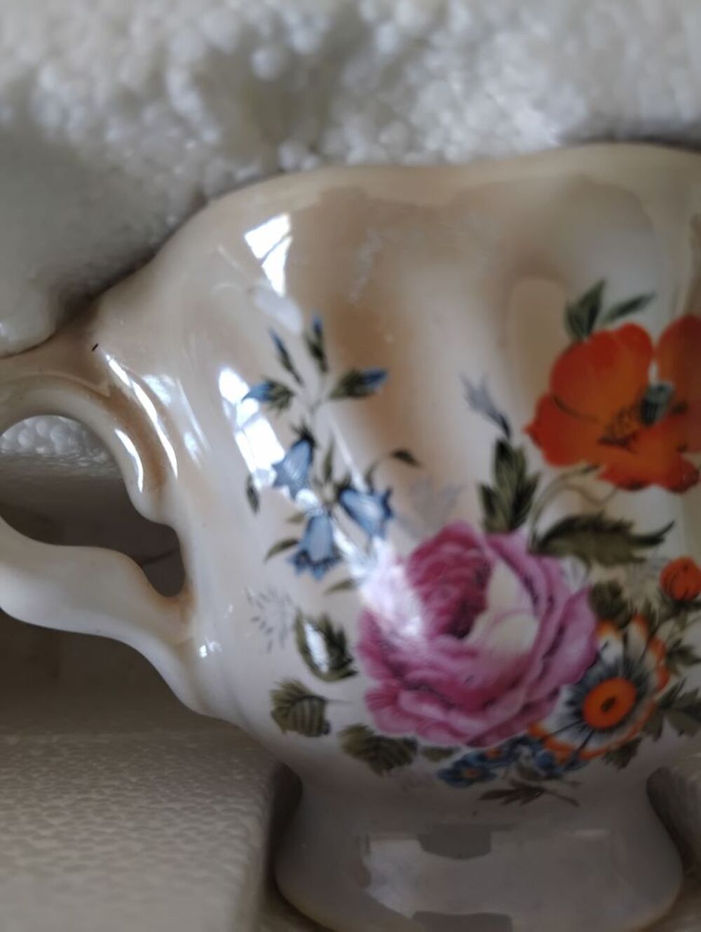 Service &agrave; th&eacute; vintage floral en faillance Décoration