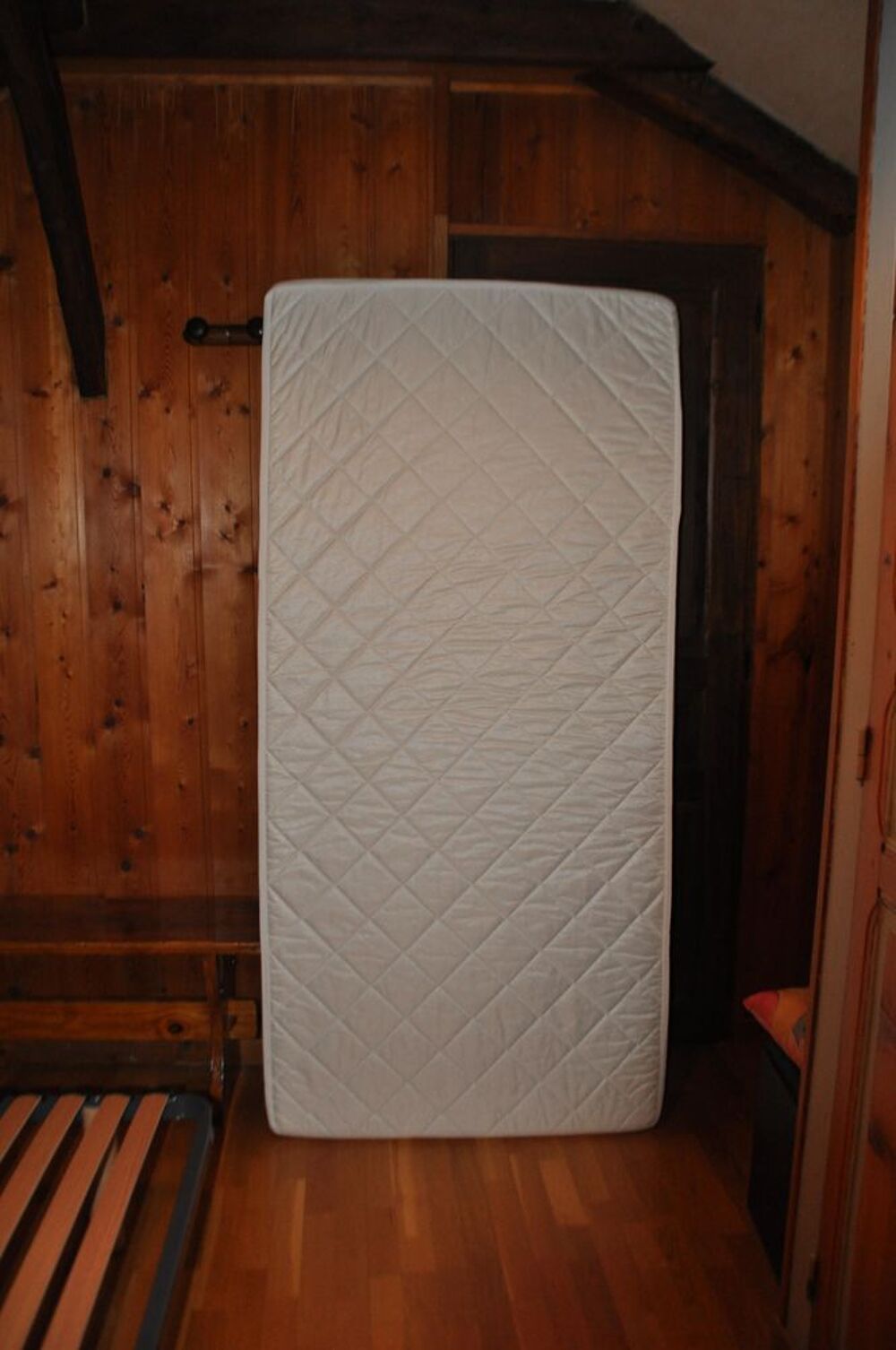 DEUX LITS COMPLETS EN 90CM Meubles