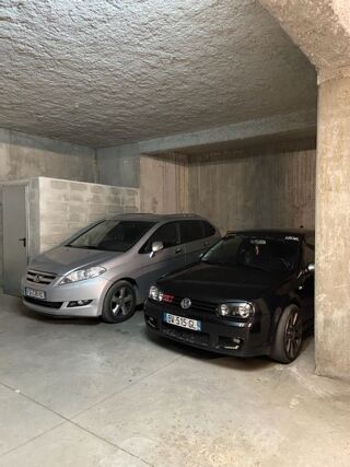 Parking / Garage  louer 6 m