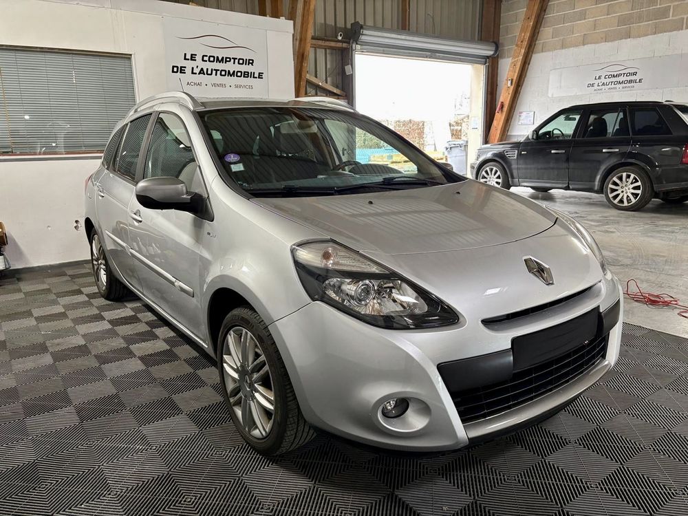 Clio III Estate Clio Estate III Tce 100 eco2 Night&Day 2011 occasion 95330 Domont