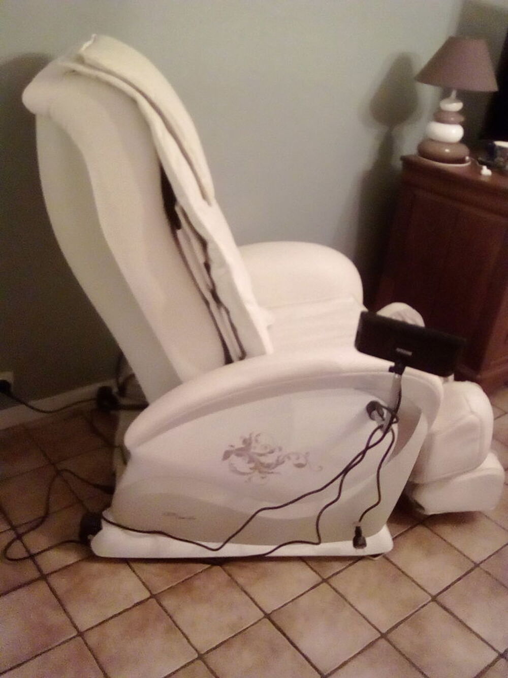 fauteuil massant CKW
Meubles
