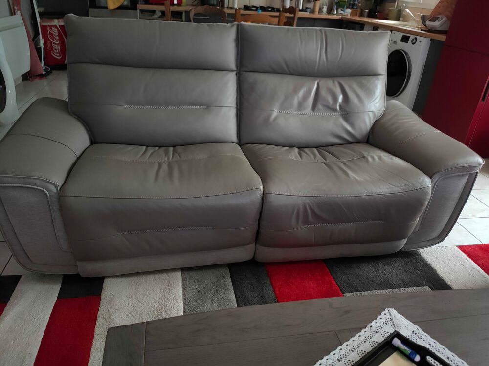 canap&eacute; en tissu et cuir,3 places pour cause d&eacute;m&eacute;nagement Meubles