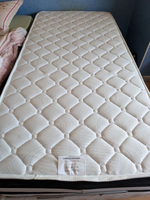 2 Matelas orthop�dique 90x190x30 cm utilis� 1 fois 450 Comines (59)