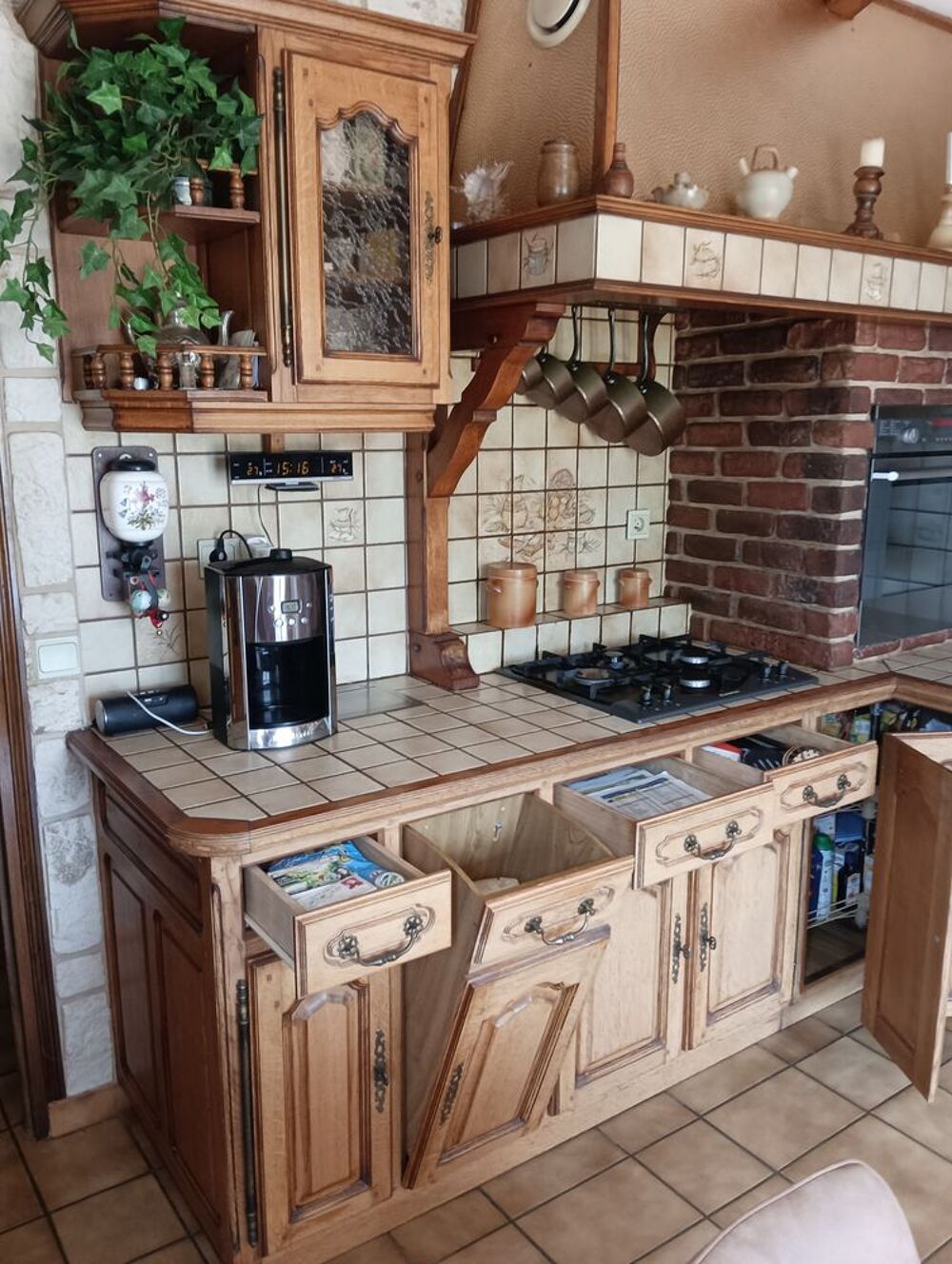 CUISINE RUSTIQUE ARTISANALE Meubles