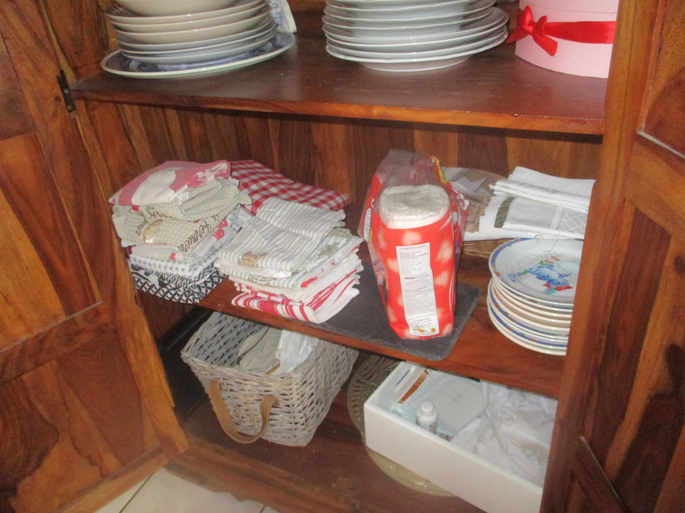 buffet en bois massif Meubles