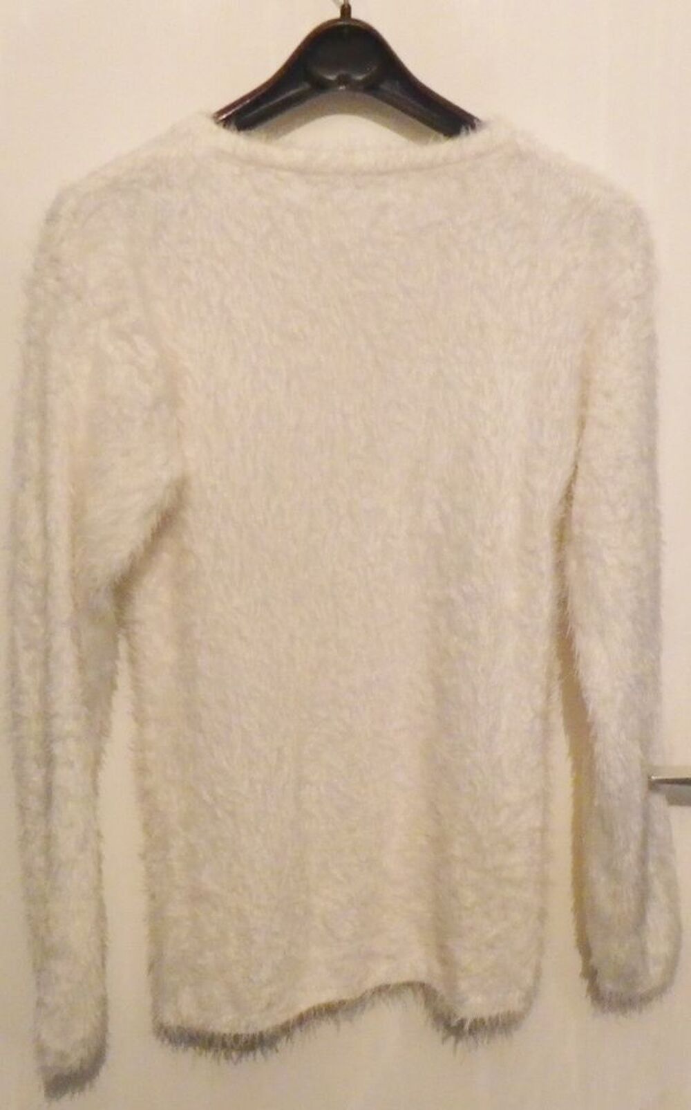 PULL BLANC DUVETEUX T46 XXL Vêtements