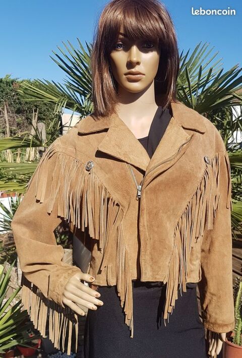 Blouson western  franges en cuir couleur camel neuf 90 Agde (34)