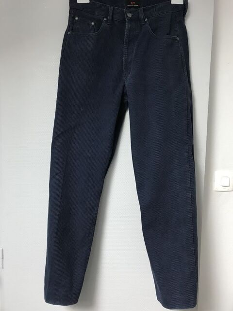 pantalon velours marine  T. M  CJW 15 Saint-Genis-Laval (69)