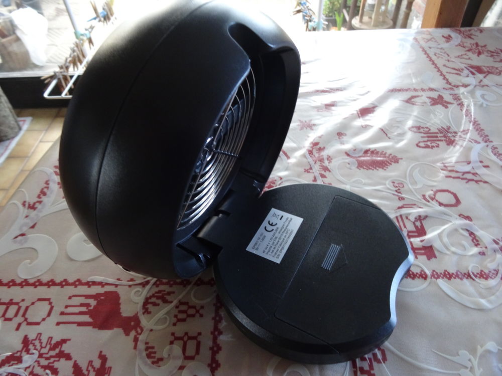 petit ventilateur de table Electroménager