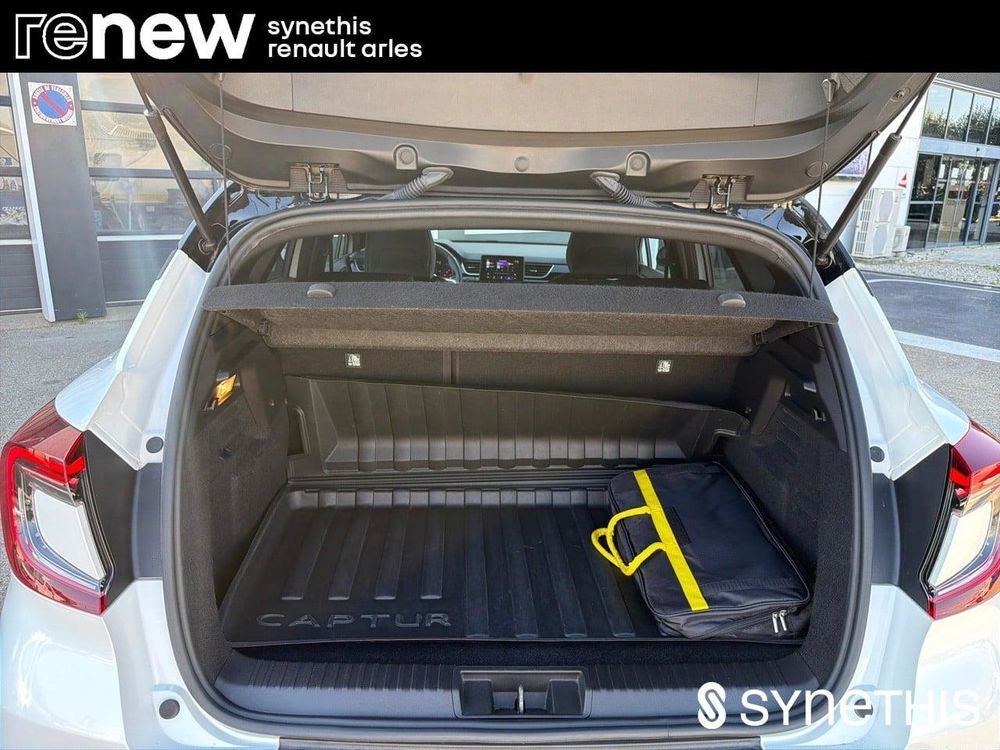 Captur E-Tech 145 SL Rive Gauche 2022 occasion 13200 Arles